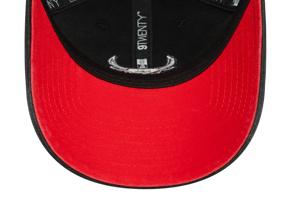 New Era Chicago Bulls Black 9Twenty Strapback Hat