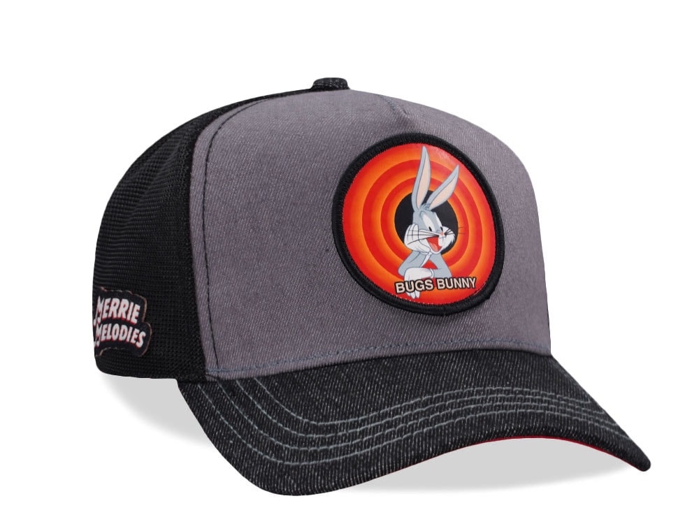 Capslab Looney Tunes Bugs Bunny Vintage Trucker Snapback Hat