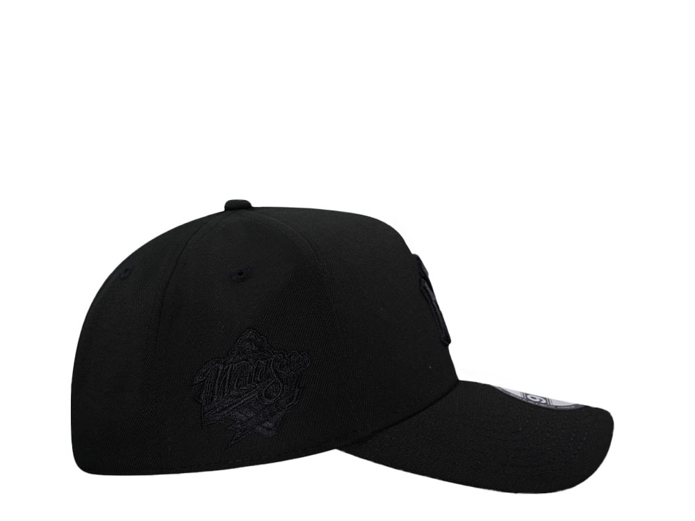 New Era New York Yankees World Series 1989 All Black Edition 9Forty A Frame Snapback Hat