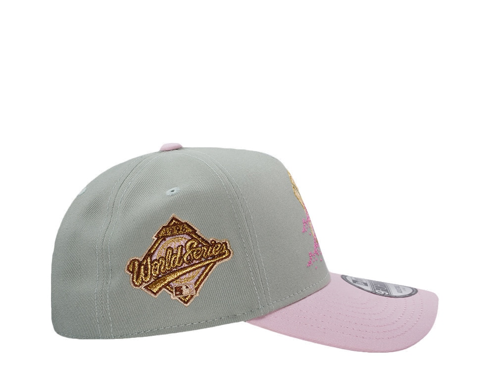 New Era New York Yankees World Series 1996 Evergreen Two Tone Edition 9Forty A Frame Snapback Hat