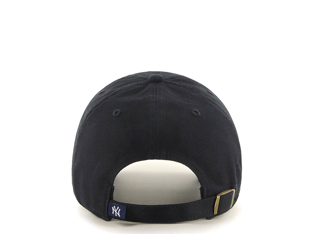 47Brand New York Yankees Clean Up Black Strapback Hat