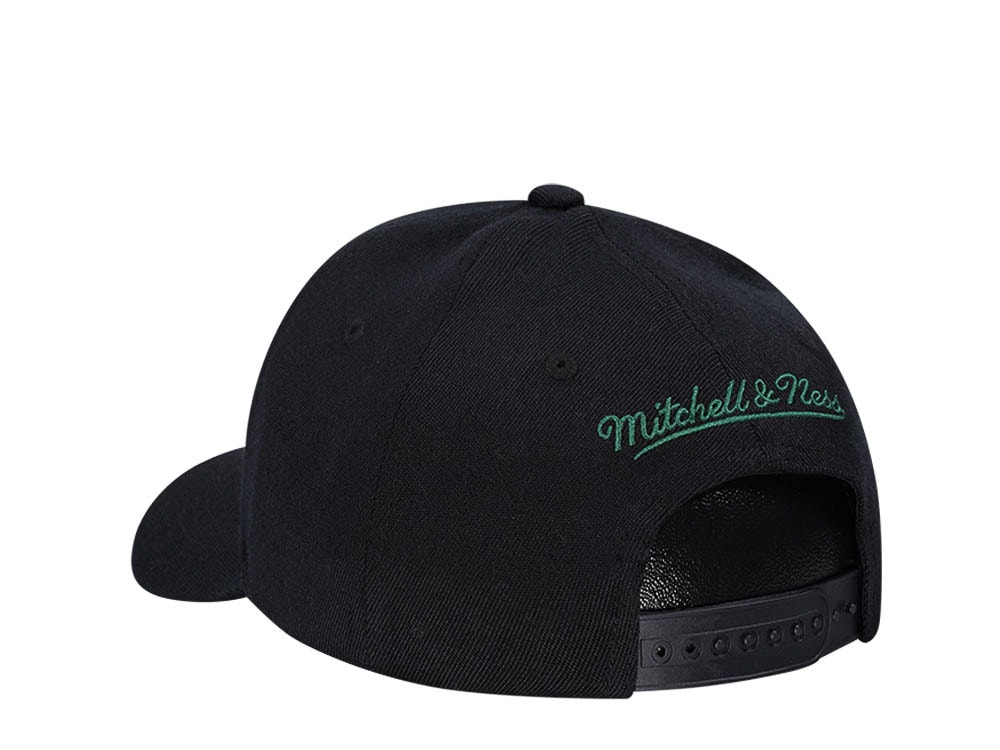 Mitchell & Ness Milwaukee Bucks High Crown 6 Panel Classic Red Line Flex Snapback Hat