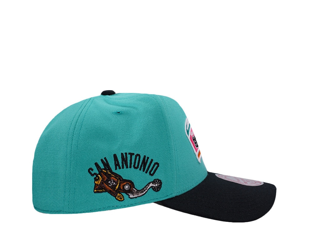 Mitchell & Ness San Antonio Spurs NBA In The City Teal Edition Pro Pinch Fit Snapback Hat