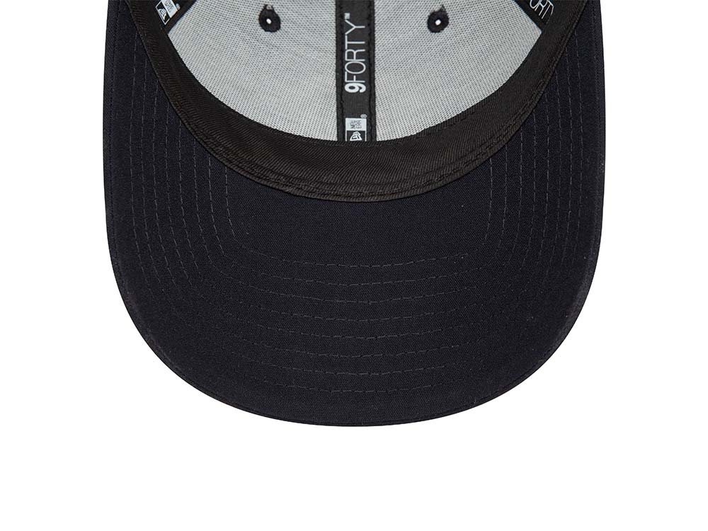 New Era Manchester United Seasonal Pop 9Forty Strapback Hat