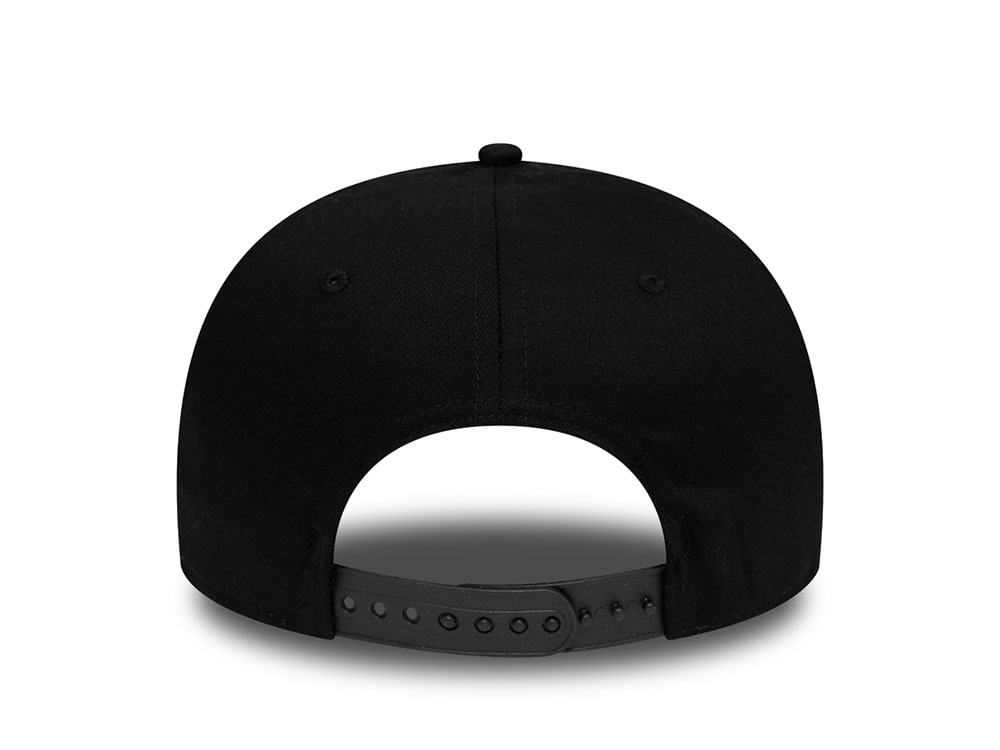 New Era New York Yankees Black on Black 9Fifty Stretch Snapback Hat