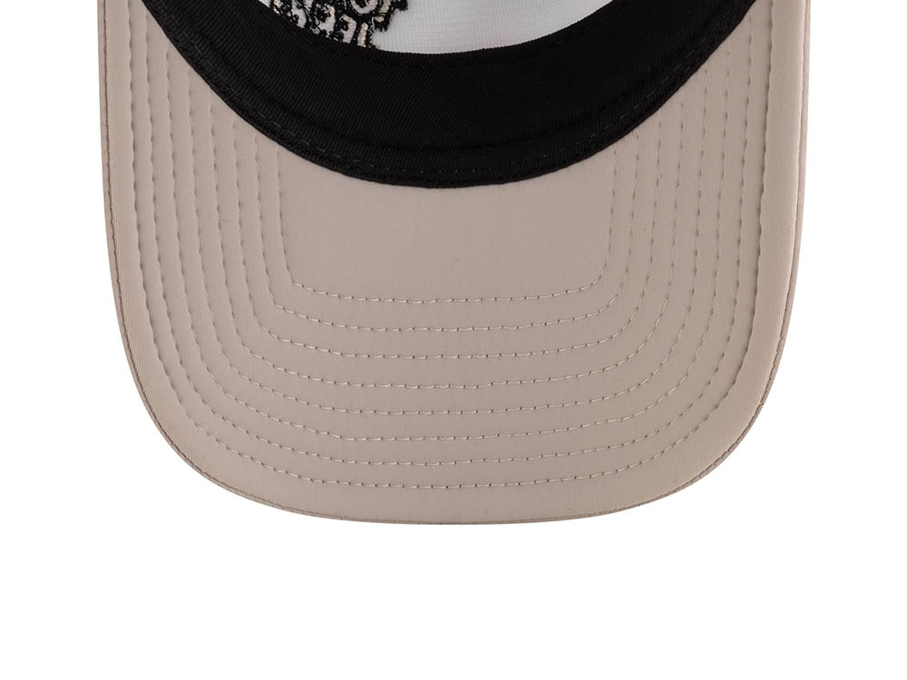 New Era Tom And Jerry Tom And Jerry Let's Play 9Forty A Frame Trucker Snapback Hat