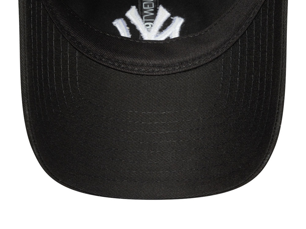 New Era New York Yankees  League Essential Black Womens 9Twenty Strapback Hat