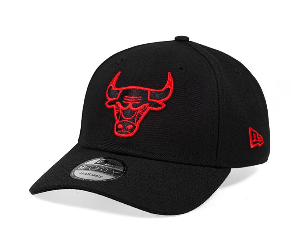 New Era Chicago Bulls Red Horn Edition 9Forty Snapback Hat