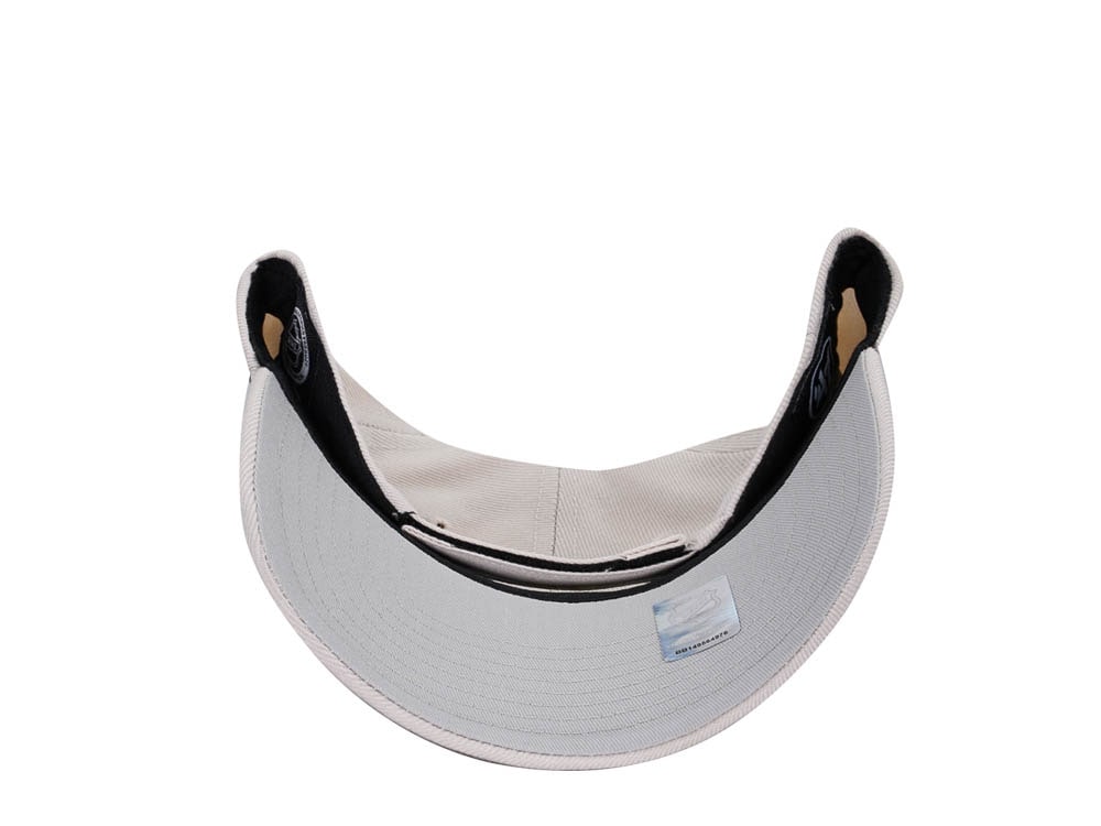 47Brand Chicago Blackhawks Bone MVP Strapback Hat