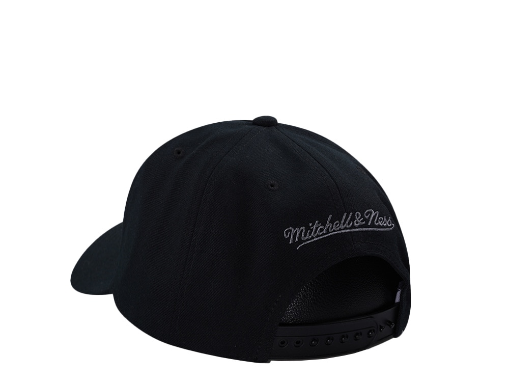 Mitchell & Ness Brooklyn Nets 404 Club Camo Black Edition Pro Pinch Fit Snapback Hat