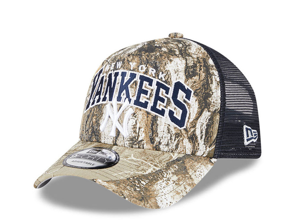 New Era New York Yankees Realtree Edition 9Forty A Frame Trucker Snapback Hat