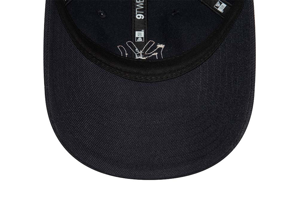 New Era New York Yankees Boucle Navy 9Twenty Strapback Hat