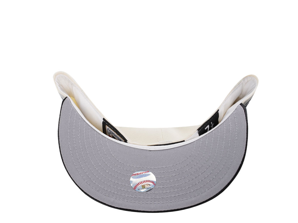 New Era Chicago White Sox 59 Years Chrome Satin Brim Two Tone Edition 59Fifty Fitted Hat
