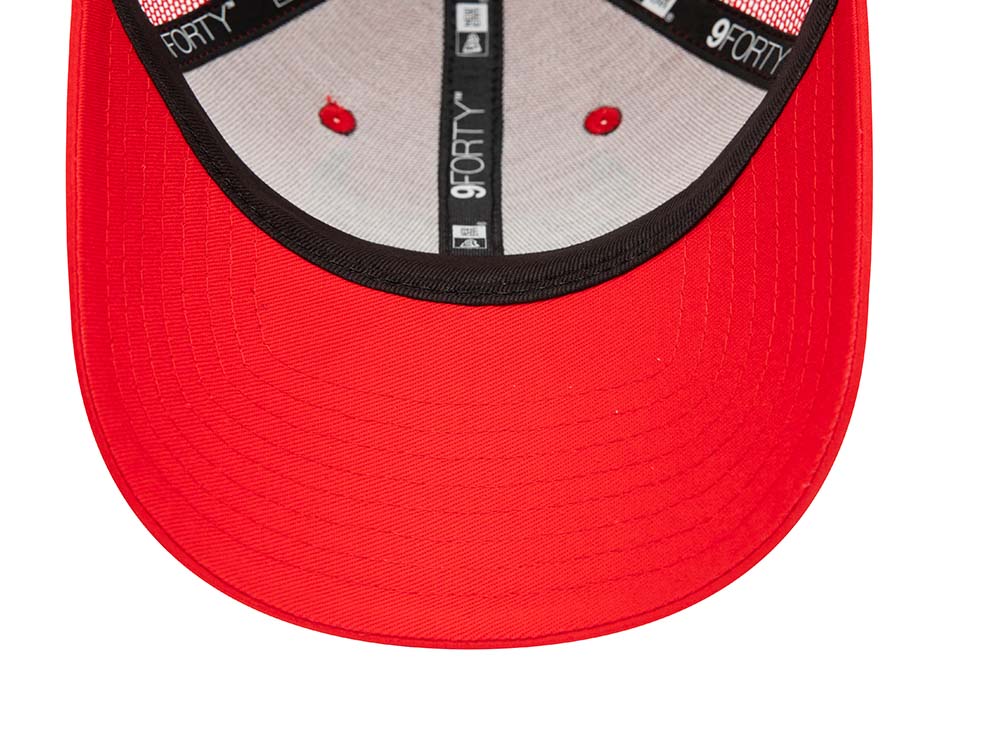 New Era Chicago Bulls Home Field Red 9Forty Trucker Strapback Hat
