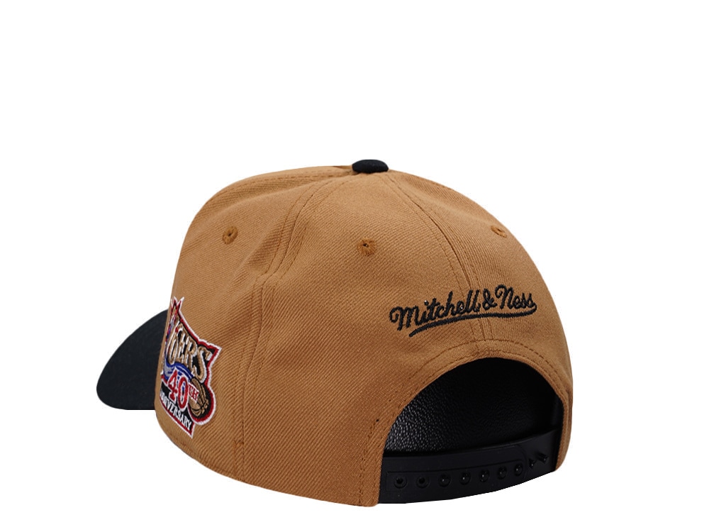 Mitchell & Ness Philadelphia 76ers NBA In The City Brown Edition Pro Pinch Fit Snapback Hat