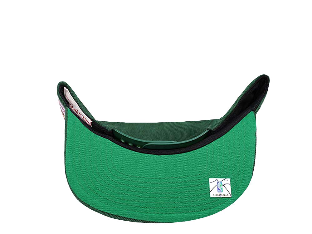 Mitchell & Ness Milwaukee Bucks Jersey Love Hardwood Classic Snapback Hat