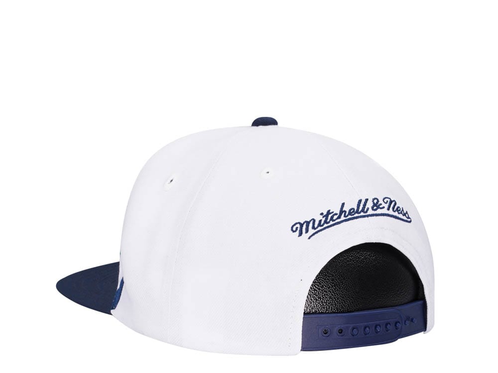 Mitchell & Ness St. Louis Blues Vintage Sharktooth Snapback Hat