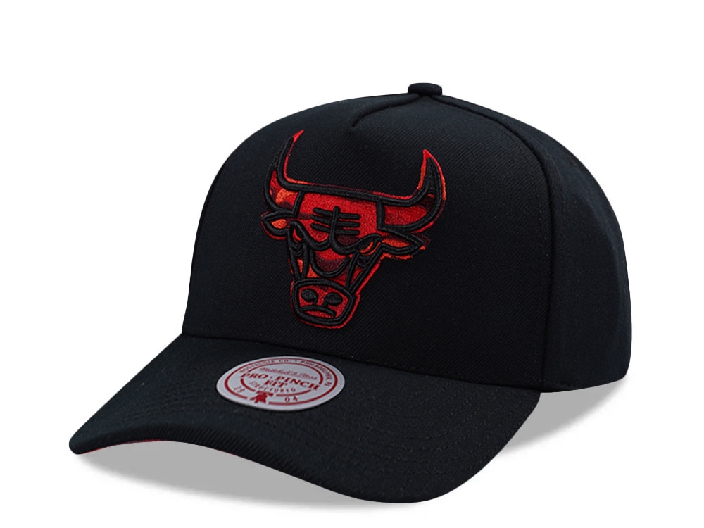 Mitchell & Ness Chicago Bulls 404 Club Camo Black Edition Pro Pinch Fit Snapback Hat